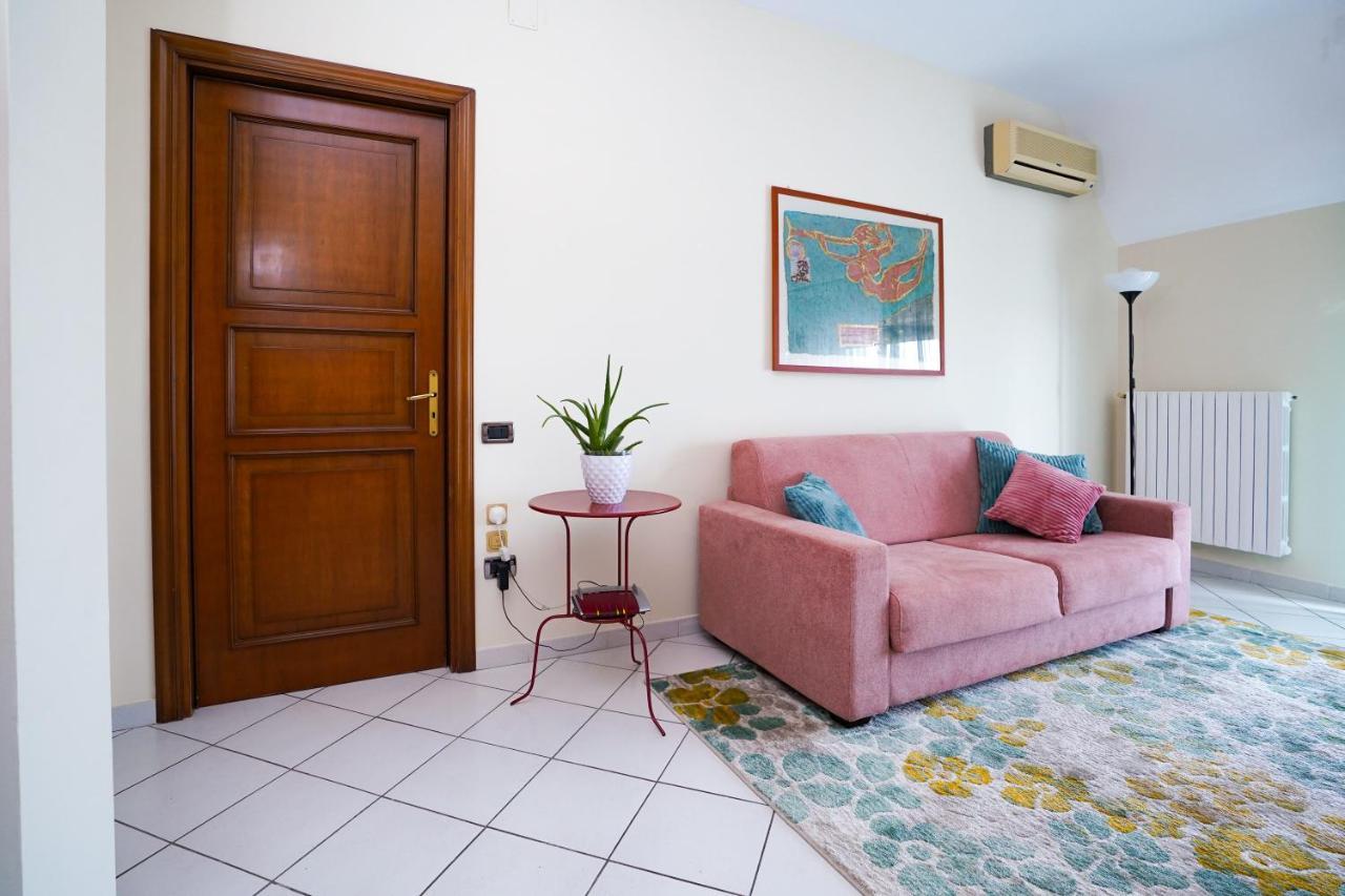 La Casa Di Azzurra Centro Citta Appartamento Fino A 4 Posti Letto E 2 Bagni Foggia Ngoại thất bức ảnh
